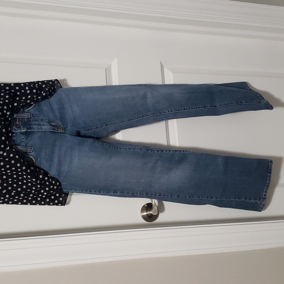 Kim & Cami Polka Dot Sleeveless Top - Picture 4 of 15